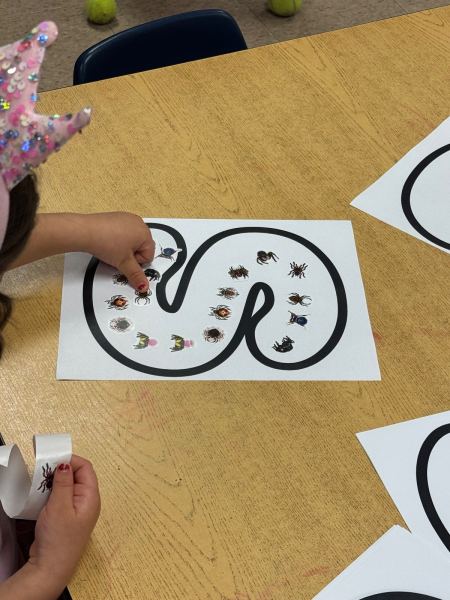 Alphabet Center, Spiders theme